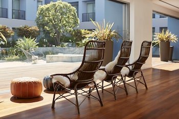 Kimpton Shorebreak Resort