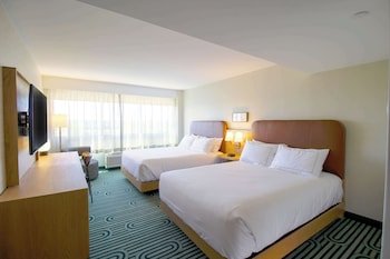 DoubleTree by Hilton Clarksville Riverview