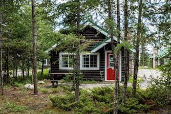 Pine Bungalows