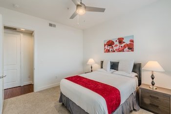 Regal Stays Apartments West Village