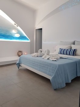 Amera Suites
