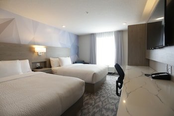 Days Inn by Wyndham Calgary North Balzac