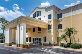 Comfort Inn & Suites DeLand - Near University