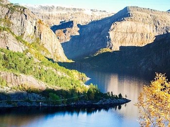 Bremanger Fjord Hotell