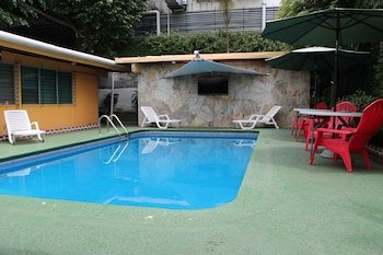 Hostal Cocos Inn