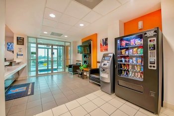 Motel 6 Eagle Pass Lakeside