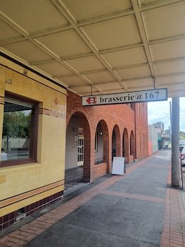 Commercial Hotel
