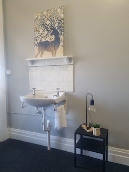 Commercial Hotel