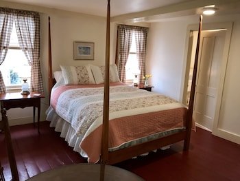 Spring Hill Inn