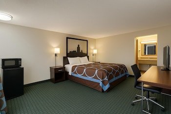 Super 8 by Wyndham Lantana West Palm Beach