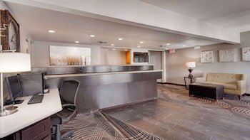 Best Western War Bonnet Inn