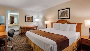 Best Western War Bonnet Inn