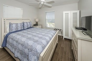 The New Hotel Indian Shores