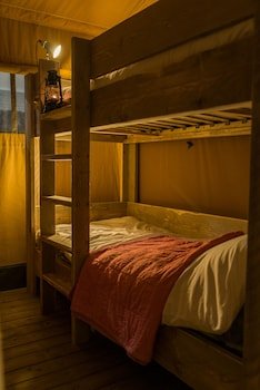 Campo Dei Fiori Camping & Bungalows