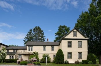 1802 House Bed and Breakfast Inn