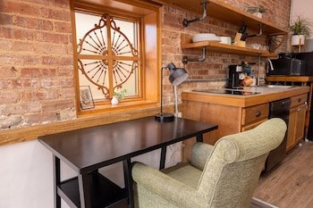 Hartwell Suites