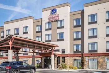 Comfort Suites