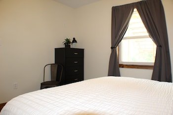 Trailhead Suites