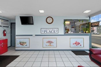 Holiday Lodge Wenatchee