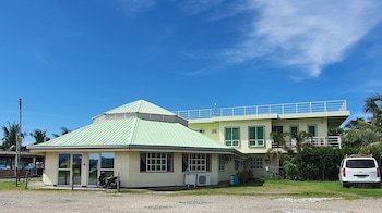 S E Hotel and Residence