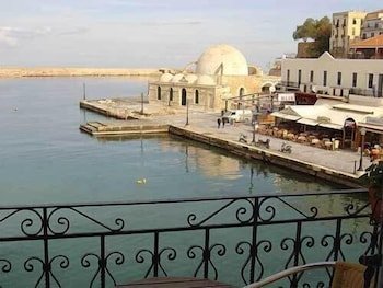 Belmondo Hotel & Suites