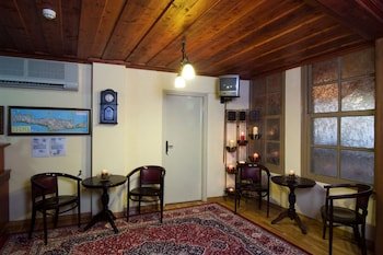 Belmondo Hotel & Suites