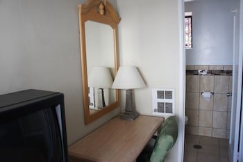 Budget Inn