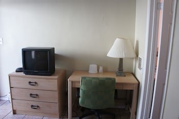 Budget Inn