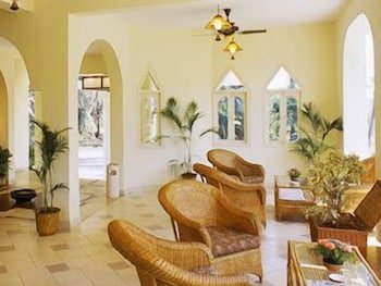 Varca Le Palms Beach Resort