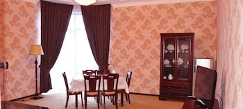 Firuz Hotel