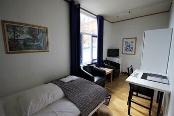Ami Hotel