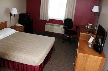 Capri Inn & Suites