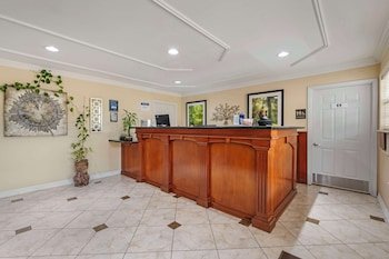 Best Western Pineywoods Inn