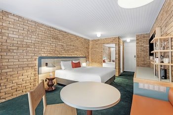 Flinders Cove Motel