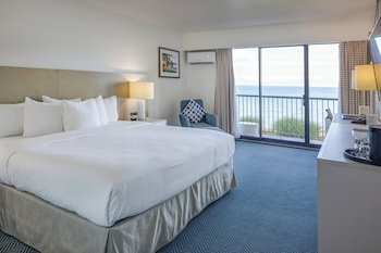 Bayside Oceanfront Resort