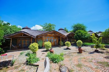 Paradise Lodge