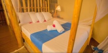 Paradise Lodge