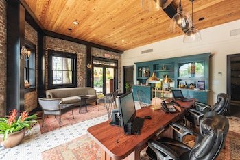 Andrew Pinckney Inn
