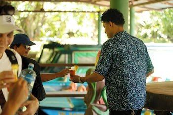 Turtle Beach Lodge