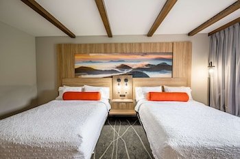 Hampton Inn & Suites Cashiers-Sapphire Valley