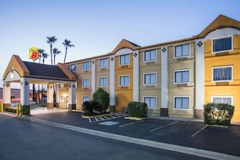 Super 8 by Wyndham Harlingen TX
