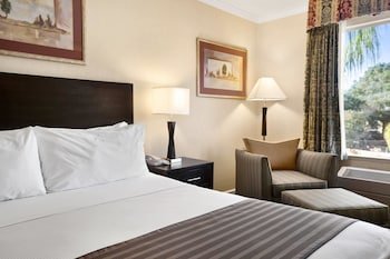Days Inn by Wyndham Concord