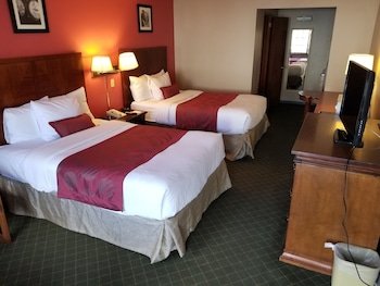 Ramada by Wyndham Flemington