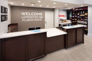 Hampton Inn & Suites Asheville I-26