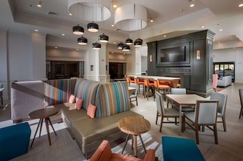 Hampton Inn & Suites Asheville I-26
