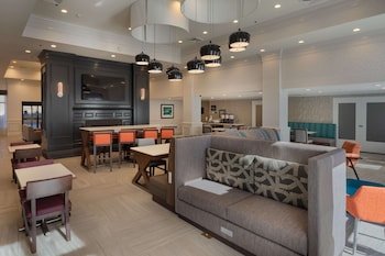 Hampton Inn & Suites Asheville I-26