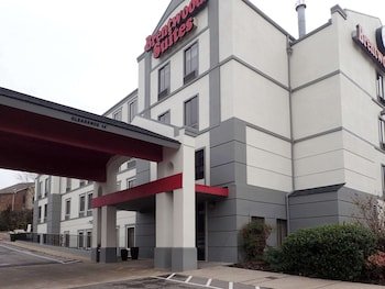 Brentwood Suites