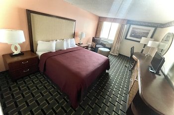 FairBridge Inn & Suites Cleveland East