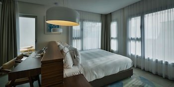 Elma Arts Complex Luxury Hotel