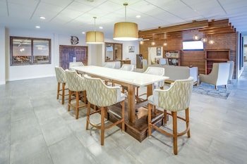 Double Tree by Hilton Huntington